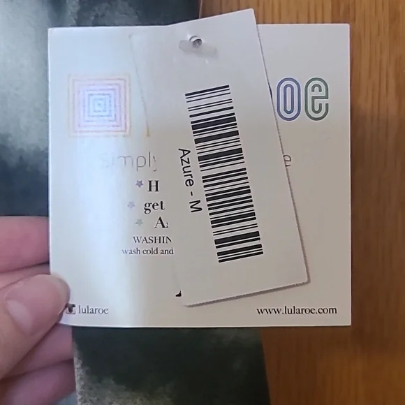 NWT Lularoe Azure Skirt Size Medium - Picture 3 of 3